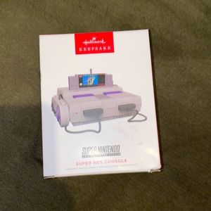 Hallmark KEEPSAKE Super Nintendo Ornament 🎮